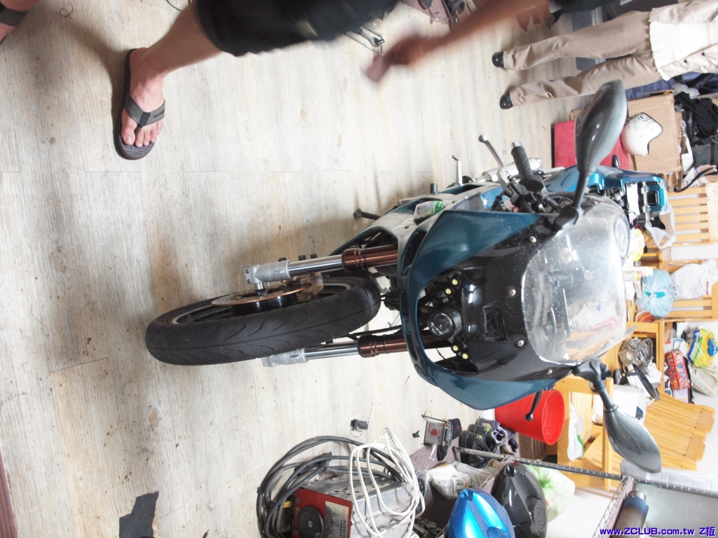 FZ244347.JPG