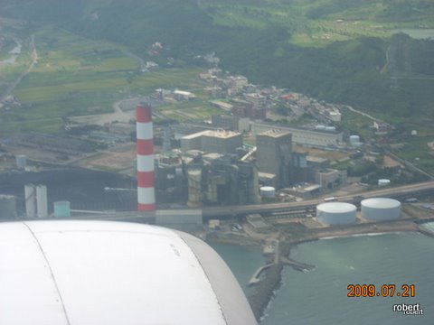 飛機上 看西濱 林口火力發電廠