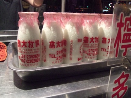 這個牌子牛奶每一攤都賣