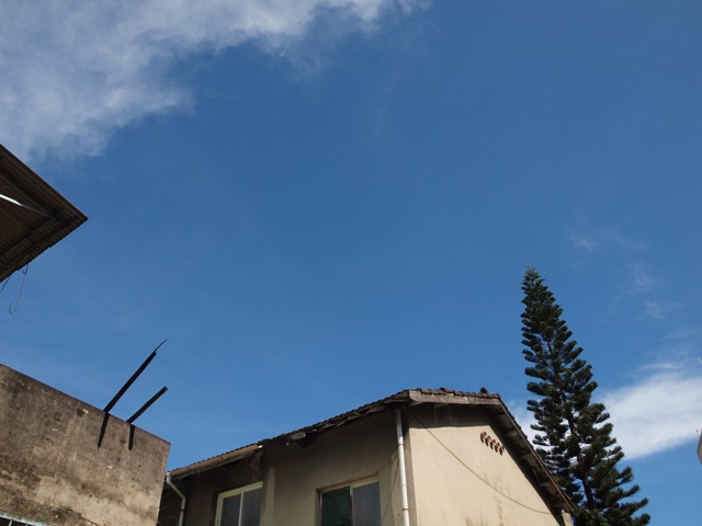 taiwan-tainan-LAI,WEI-HUNG-C-Blue Sky.JPG