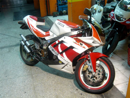 FZR2T.jpg