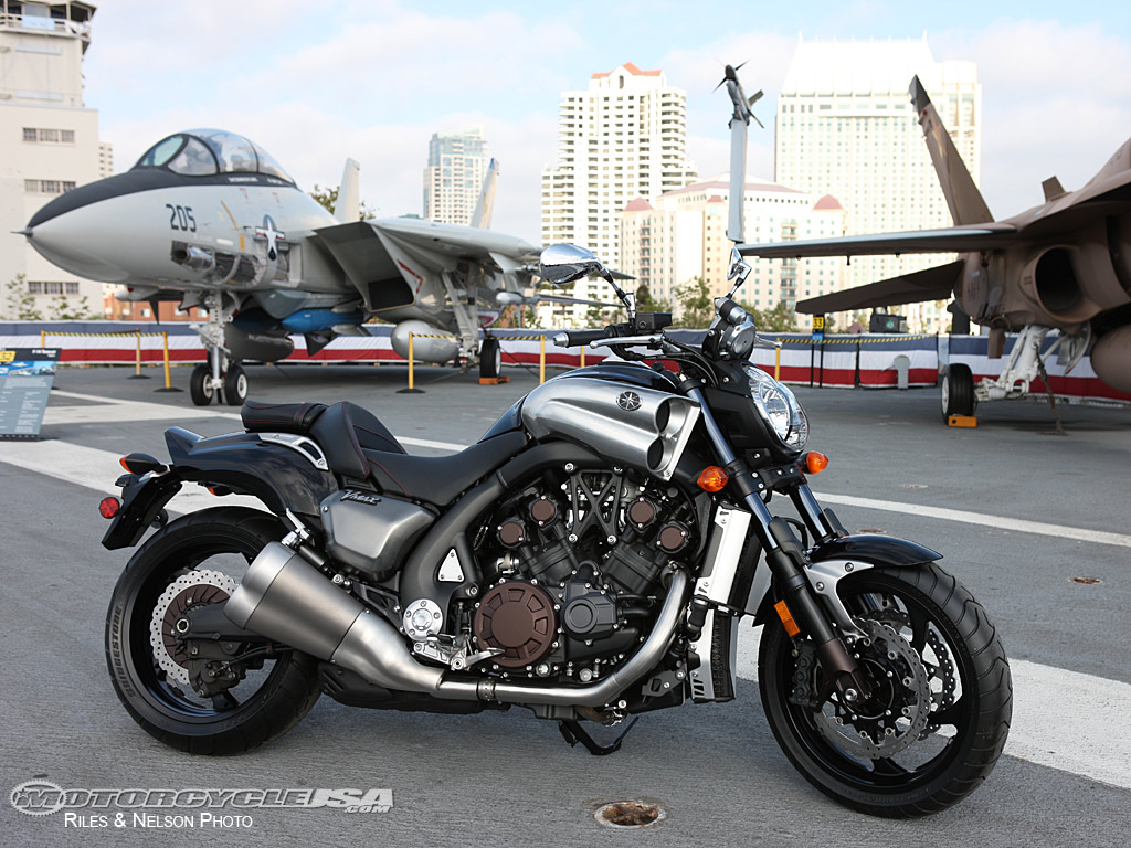 3421209_V_Max_onboard_USSMidway.jpg
