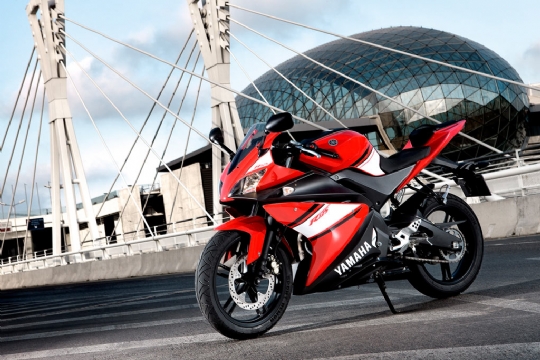 2009-YZF-R125-static-02_prv_tcm46-271854.jpg