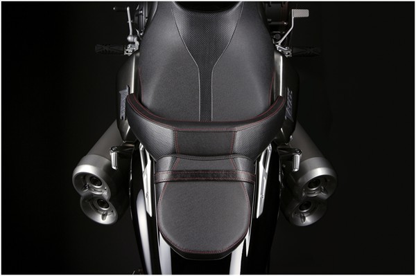 09_VMAX_D1_07_1d7b42b3.jpg