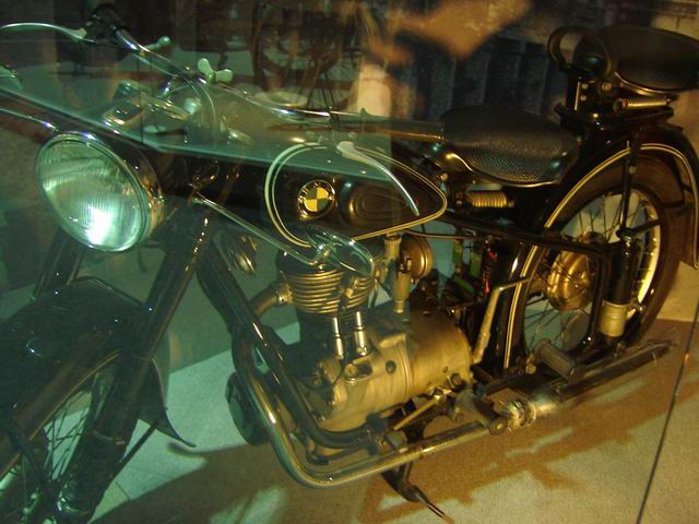 BMW R25 (1953.250cc).JPG