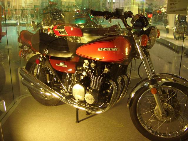 KAWASAKI Z1 ..JPG