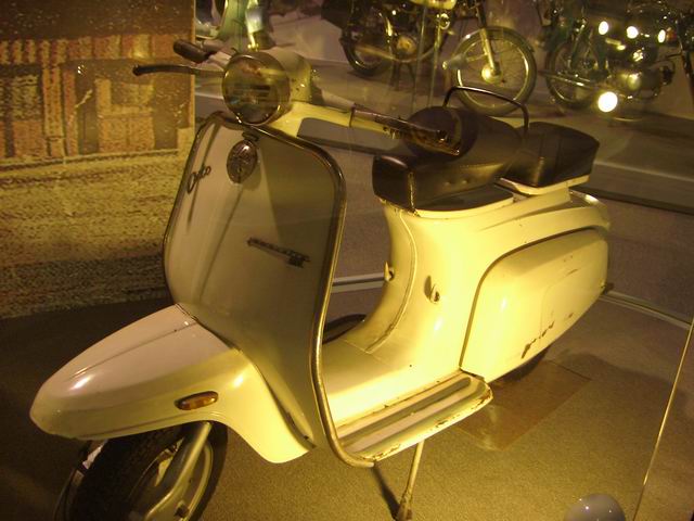 裕隆 蘭美達 CENTO100 (1970.100cc).JPG