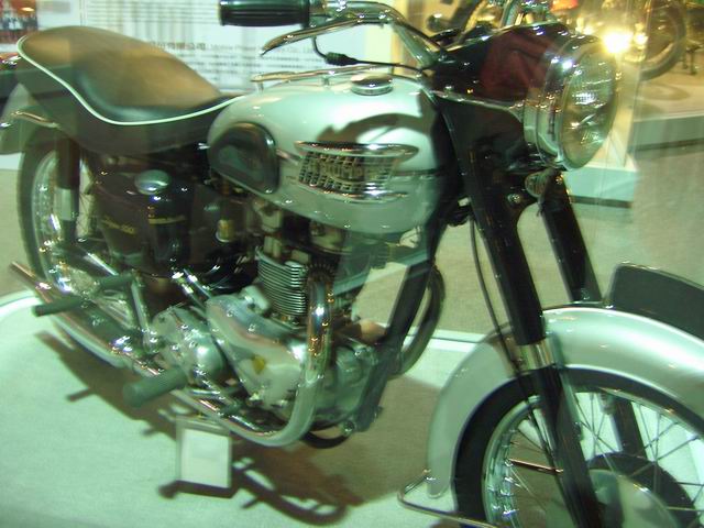TRIUMPH T100 (1958S.500cc).JPG